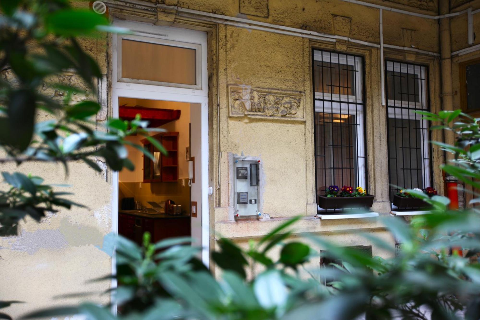 Goldcentral Apartment Danube Budapest Exterior foto